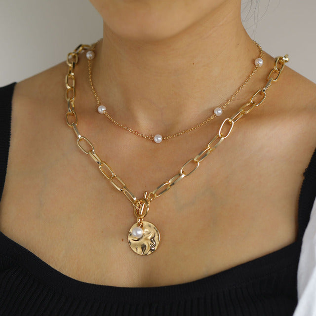 Portrait Pearl Round Coin Pendants