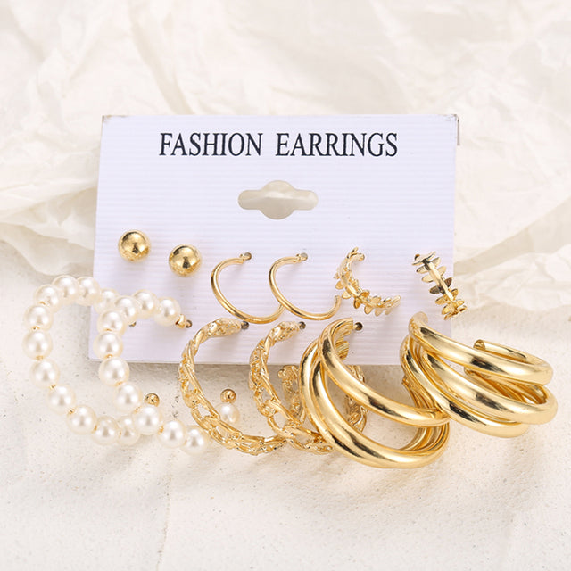 Trendy Exquisite Pearl Metal Earrings