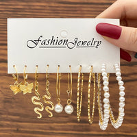 Trendy Exquisite Pearl Metal Earrings