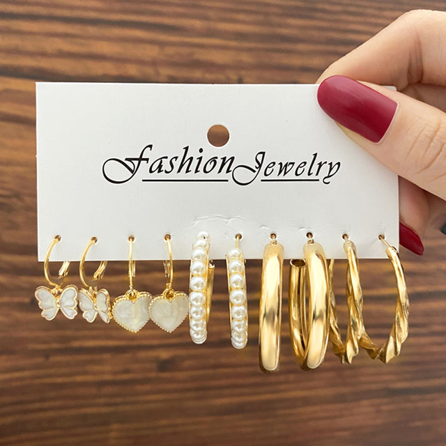 Trendy Exquisite Pearl Metal Earrings