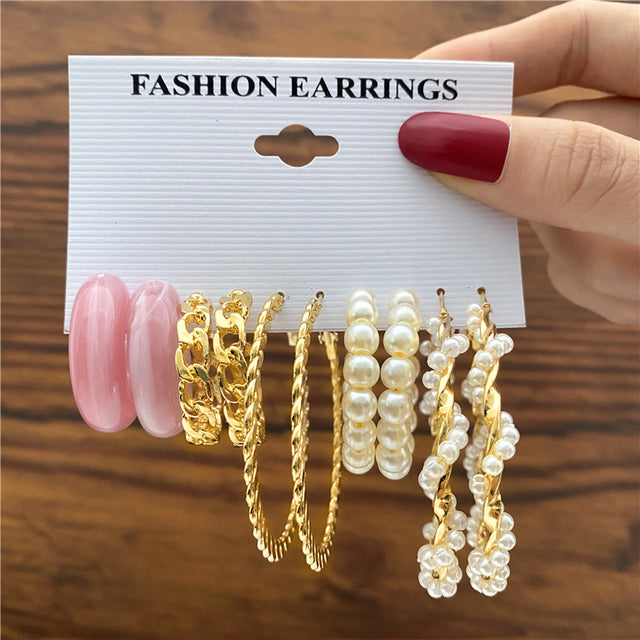 Trendy Exquisite Pearl Metal Earrings
